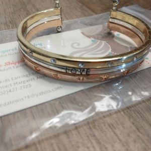 Woman love and Words of encouragement bracelet